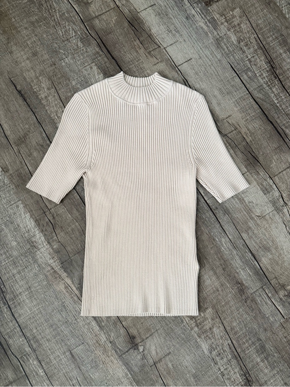 Banana Republic Ribbed Mock-Neck Short Sleeve Top in Cream